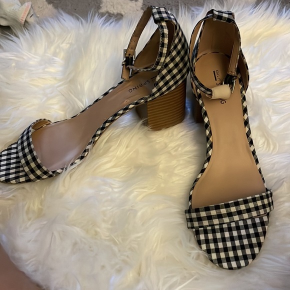 CALL IT SPRING. Block heel sandal - Picture 2 of 4